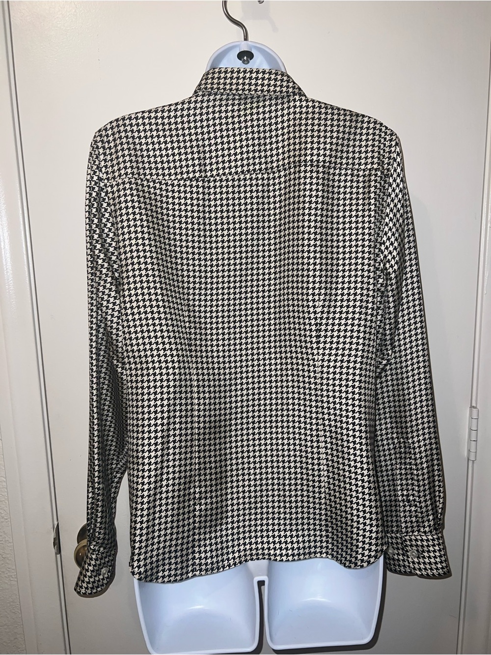 Ralph Lauren Black and White Houndstooth Button-Down Shirt - Picture 5 of 7